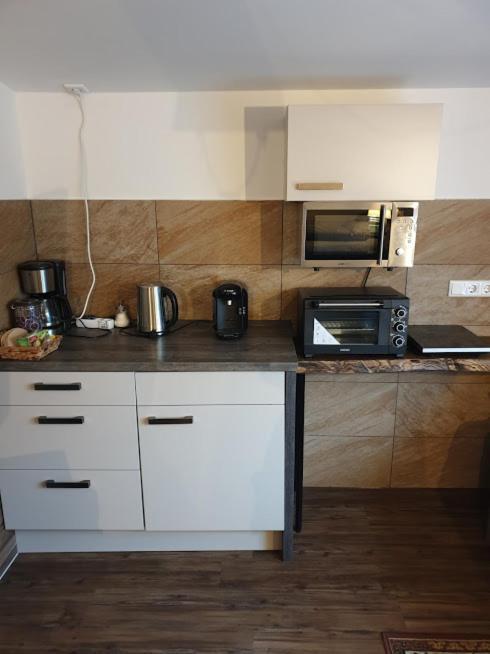 Victory Guesthouse - Handwerker Pension Билефелд Екстериор снимка