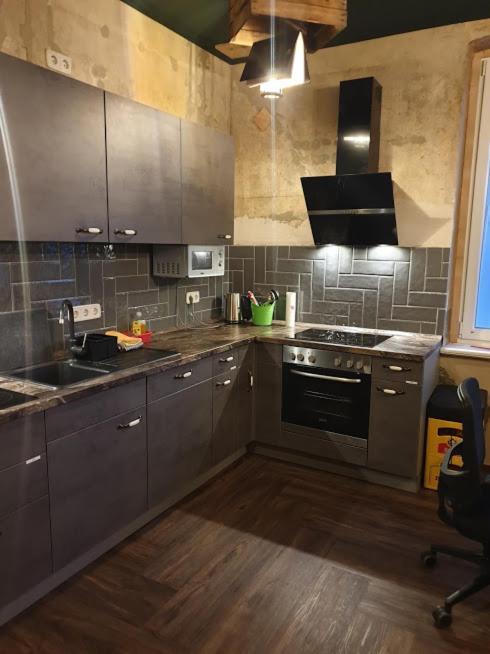 Victory Guesthouse - Handwerker Pension Билефелд Екстериор снимка